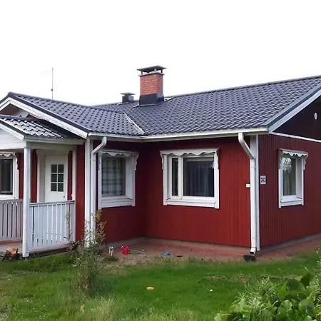 Simon Tupa Country house