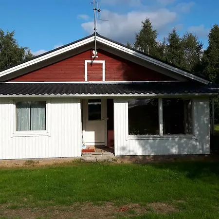 Simon Tupa Country house
