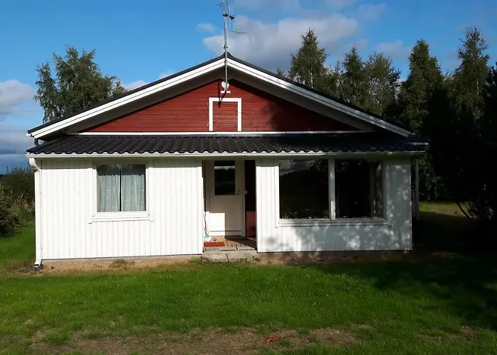 Simon Tupa בית כפרי